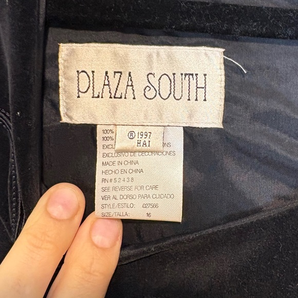 NWT Plaza South vintage Velvet Dress - Black - Picture 4 of 5